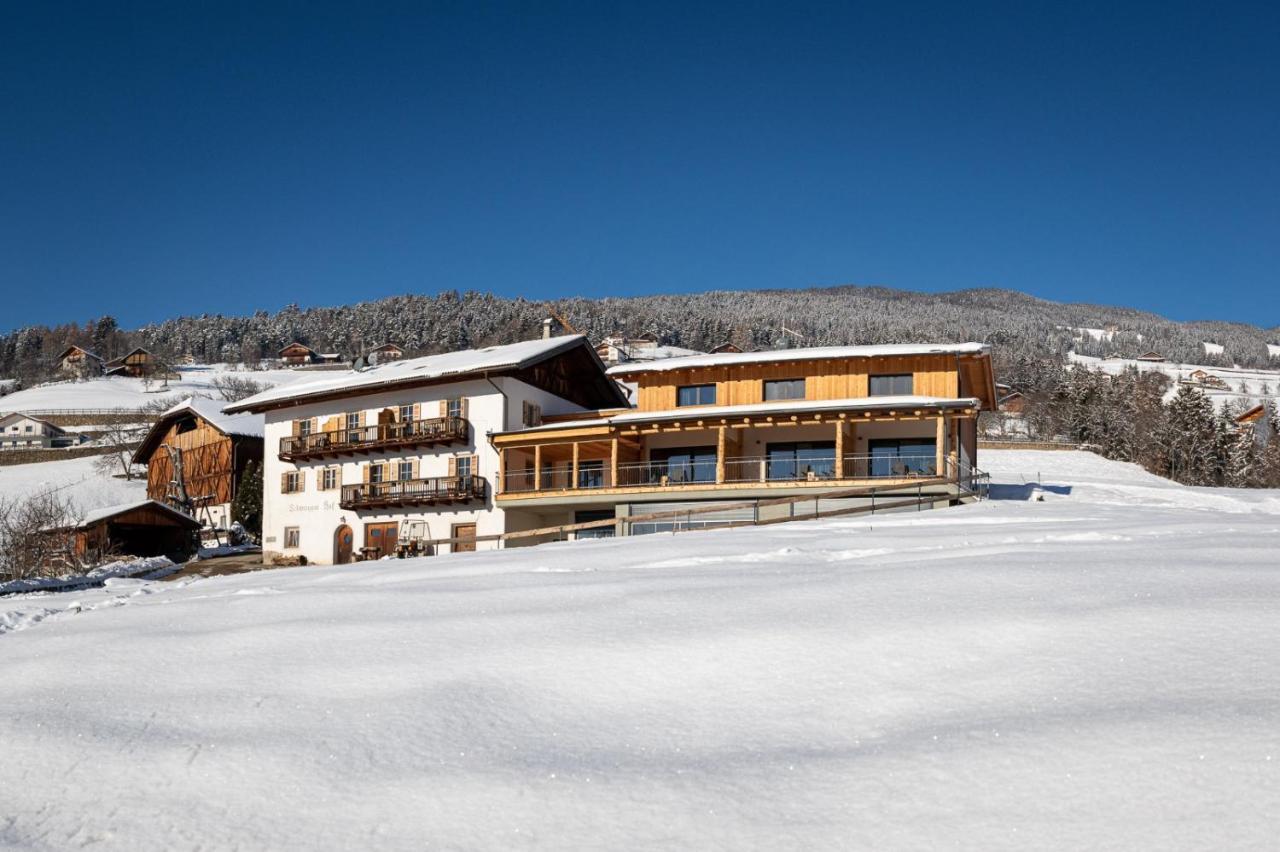 Schweiggerhof -Agriturismo- Farm Holidays Villandro Exterior foto